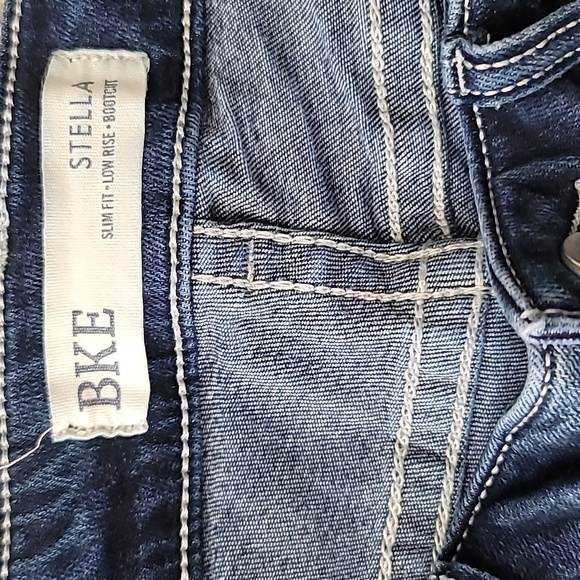 BKE Stella Bootcut Slim Fit Low Rise Jeans 30×37 1/2 - Picture 5 of 7